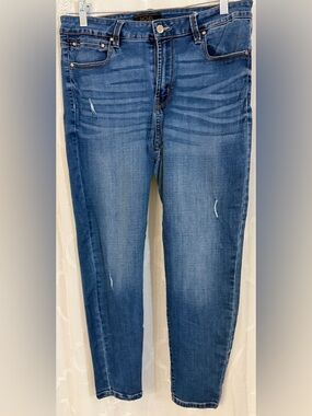 Rachel Roy Skinny Jeans Size 12 Medium Wash Distressed Denim 31 Inseam 👖